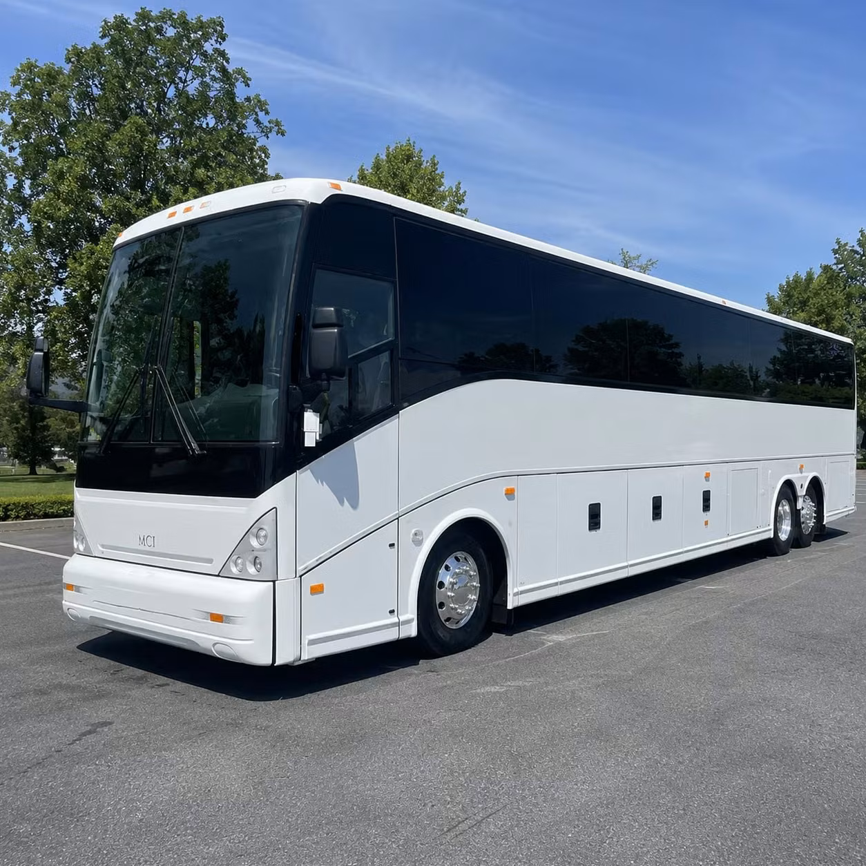 bus rental options for syracuse trips